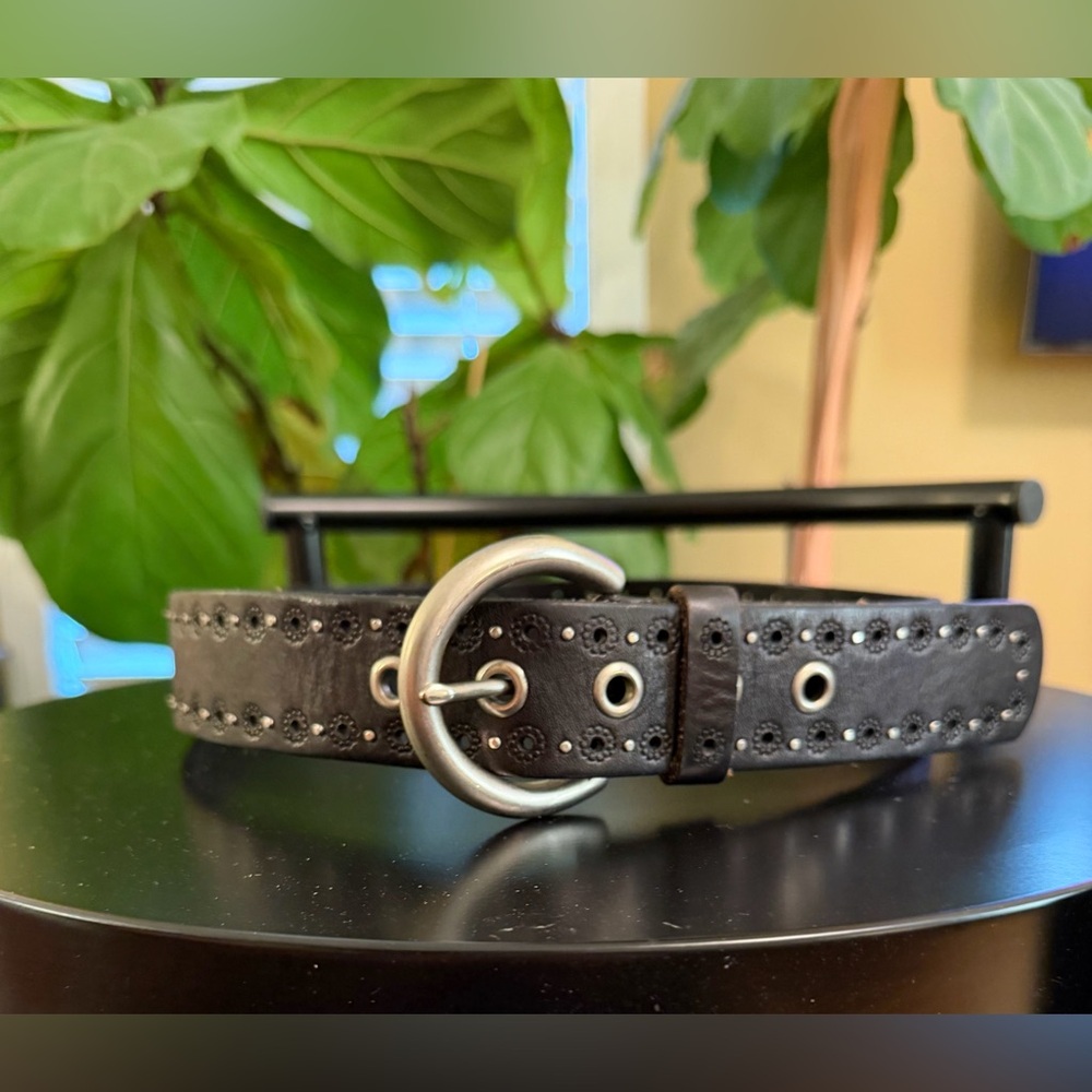 SOLD Fossil Black Leather Belt with floral and stud detail Silver‎ Buckle S
